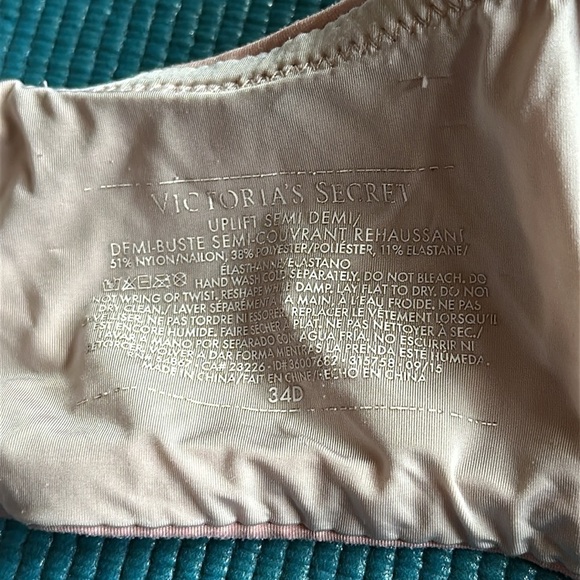 Victoria’s Secret Uplift Semi Demi Bra Light Pink 34D - Picture 7 of 8